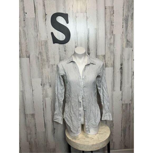 Happening In The Present stripped blouse size small - Picture 1 of 9